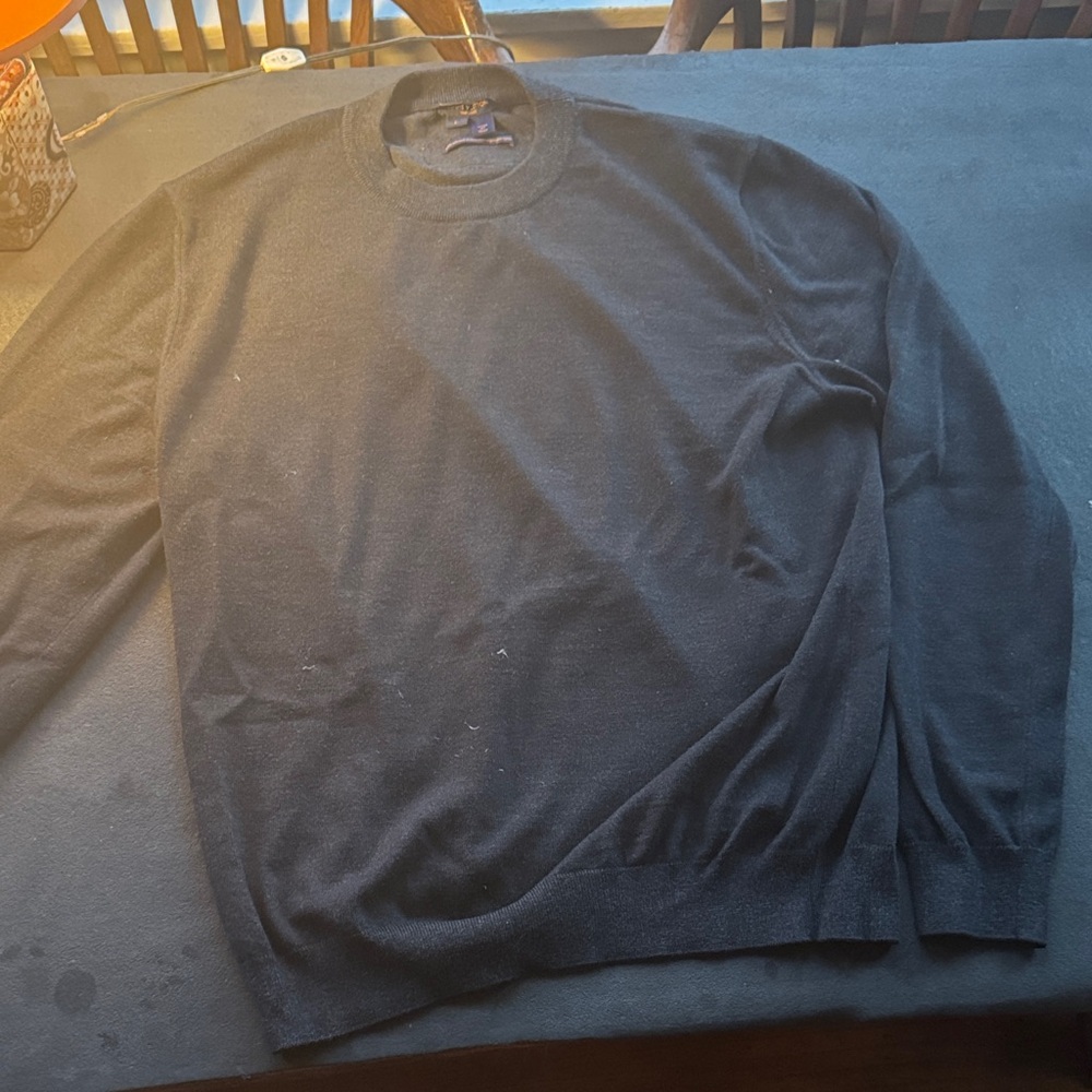 Louis Vuitton Men's Black Sweater Size Large